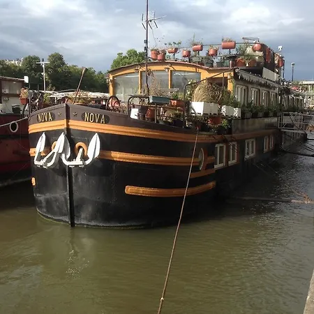 Peniche Tour Eiffel アパート パリ